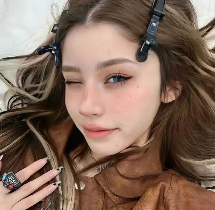 摩纳哥女孩在线观看